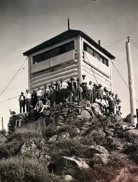 1929