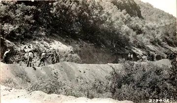 Grass Mountain road construction - 1933