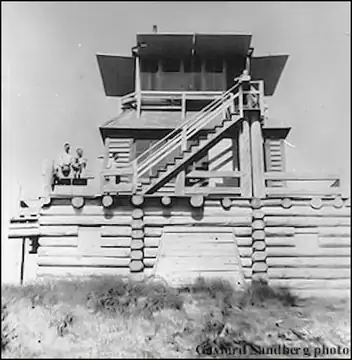 1946
