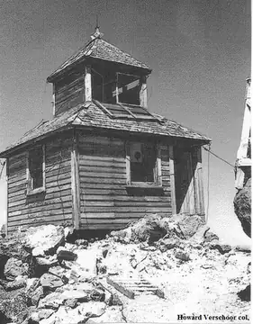 Mt. Scott cupola cabin