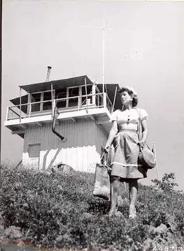 1945
