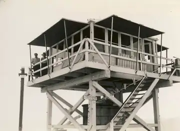 1943