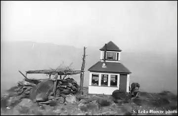 1923