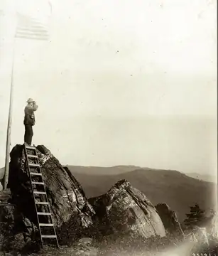1911