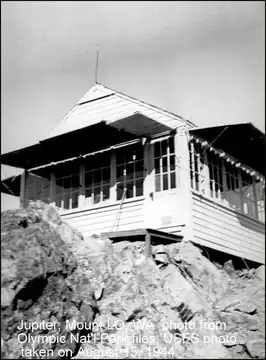 1944