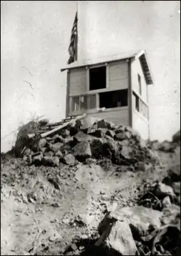 1916