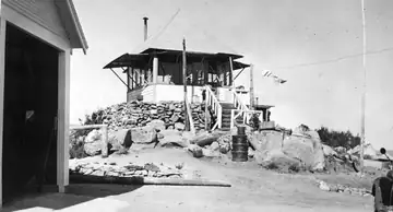 1936