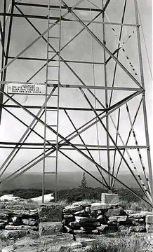1952