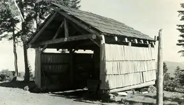 Kelsay Mountain Lookout shed 1943